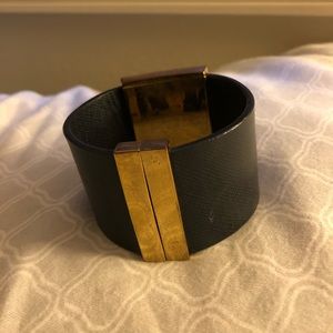 TORY BURCH GOLD AND BLACK LEATHER CUFF BRACELET